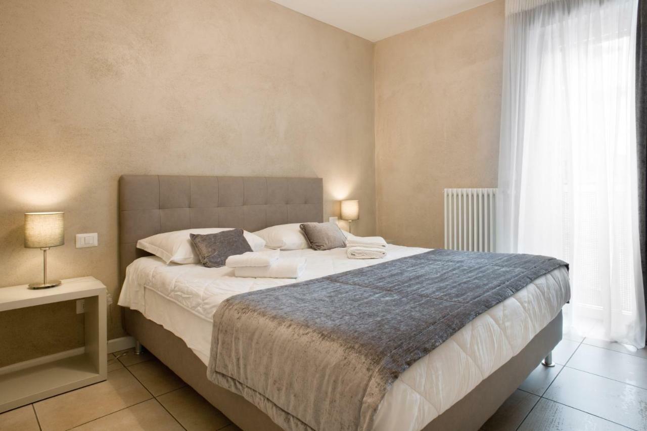 Domus Apartment *